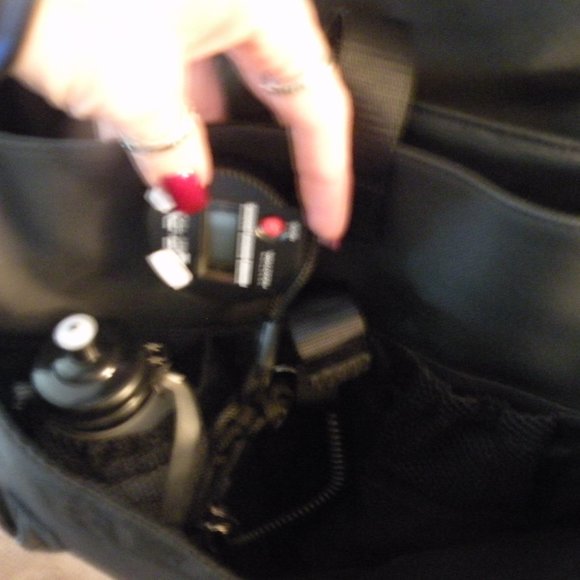 Kenneth Cole Reactions messenger bag NWOT - Picture 3 of 9